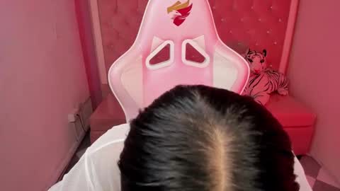 victoria_b_ online show from 09/12/25, 08:31