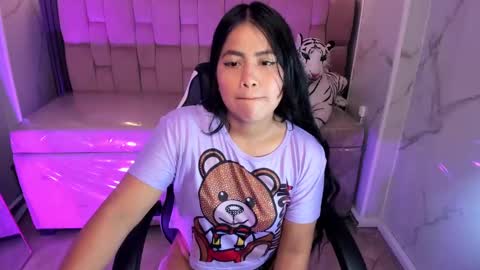 victoria_b_ online show from 10/09/25, 12:47