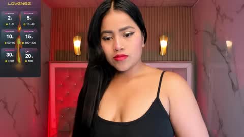 victoria_b_ online show from 10/11/25, 08:18