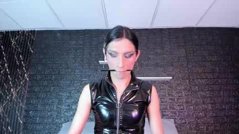 Victoria online show from 09/30/25, 11:21