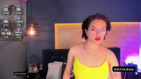 Victoria online show from 09/22/25, 08:33