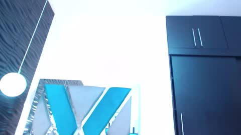 Victoria online show from 09/17/25, 11:23