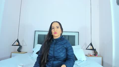 valentina online show from 11/17/25, 09:15