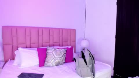 valentina online show from 01/09/26, 11:57