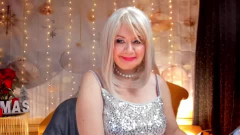 diorvictoria9 online show from 12/08/24, 09:41