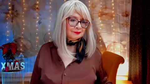 diorvictoria9 online show from 12/10/24, 07:32