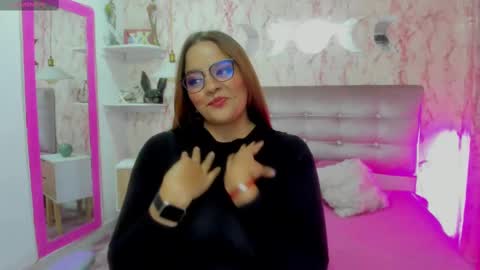 victoria_floyd1 online show from 01/20/25, 08:40