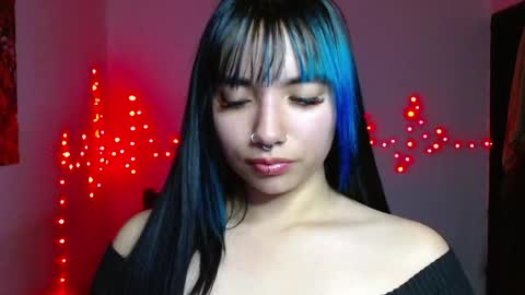 victoria online show from 04/01/26, 04:02