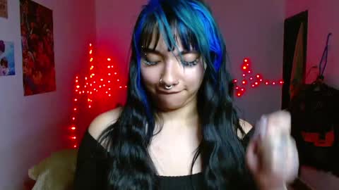 victoria online show from 04/22/26, 04:15