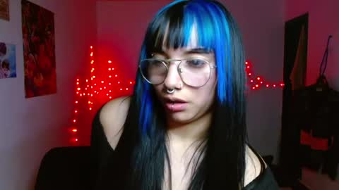 victoria online show from 04/30/26, 05:36