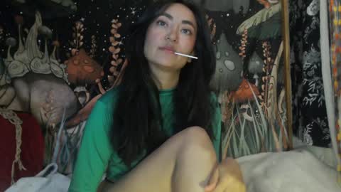 Snapshot of victoria_hh chatting on 05/14/26, 08:26 Victoria online show from 05/14/26, 08:26