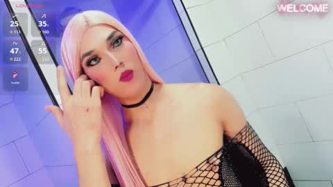 Snapshot of victoria_kastelo chatting on 10/30/25, 08:53 Victoria online show from 10/30/25, 08:53