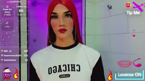 Snapshot of victoria_kastelo chatting on 11/19/25, 07:25 Victoria online show from 11/19/25, 07:25