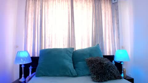 Victoria online show from 06/07/26, 01:48