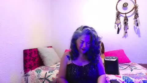 Victoria Lover online show from 12/14/25, 04:18