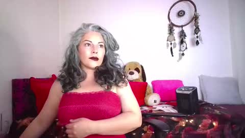 Victoria Lover online show from 01/13/26, 04:51