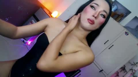 Victoria online show from 06/04/26, 11:11