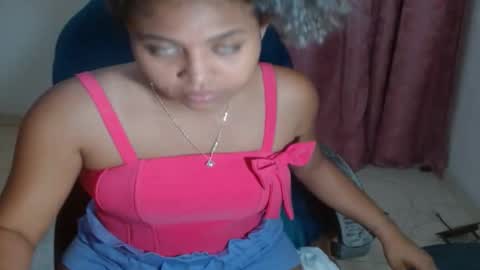 Snapshot of victoria_miler chatting on 02/12/25, 03:07 VICKY online show from 02/12/25, 03:07