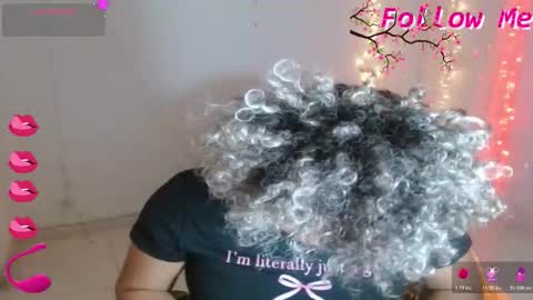 VICKY online show from 02/11/26, 07:08