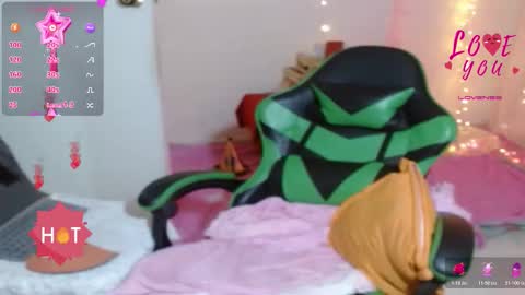 VICKY online show from 03/12/26, 01:56