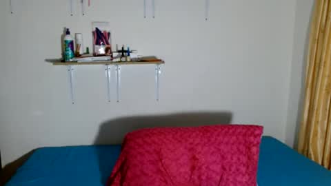 Snapshot of victoria_miler chatting on 07/14/26, 02:05 VICKY online show from 07/14/26, 02:05