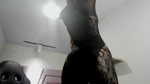 Vicky  online show from 11/08/25, 07:01