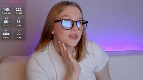 Snapshot of victoria_pum_ chatting on 12/26/24, 07:27 Jessie online show from 12/26/24, 07:27