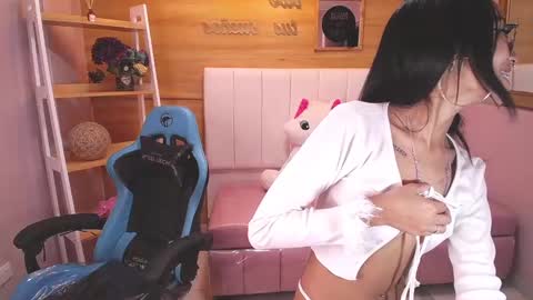 Victoria  online show from 01/29/25, 07:22