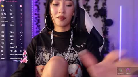 Victoria  online show from 03/27/26, 01:44