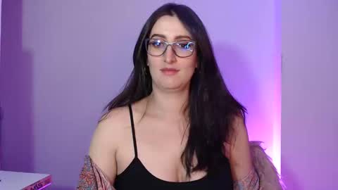 Victoria online show from 12/17/24, 08:21