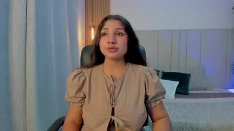 Snapshot of victoria_rossee chatting on 06/12/26, 01:54 VICTORIA online show from 06/12/26, 01:54