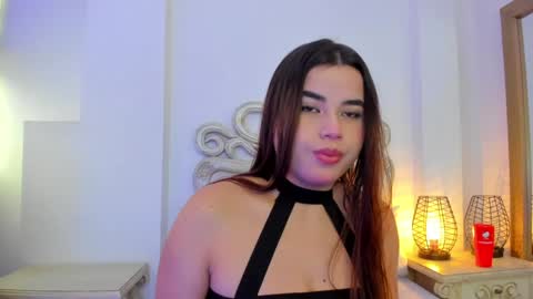 Snapshot of victoria_vallejo chatting on 01/07/25, 11:37 victoria online show from 01/07/25, 11:37