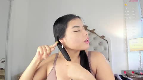 victoria  online show from 05/06/26, 11:37