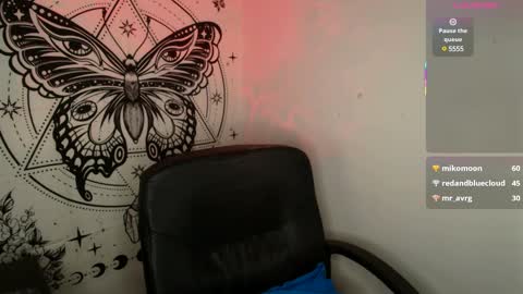 Victoria online show from 02/20/25, 02:35