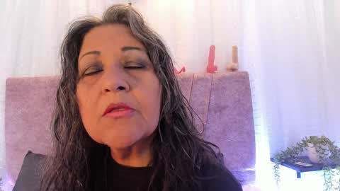 victoriaa_anderson_ online show from 04/01/26, 02:25