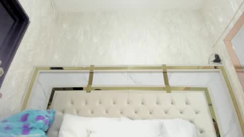 Victoria Sofia online show from 11/10/25, 07:13