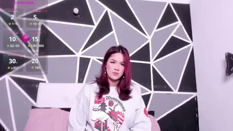 Victoria Zans  online show from 10/11/25, 10:25