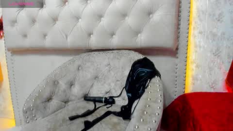 Snapshot of victoriaarousse25 chatting on 03/12/25, 05:24 victoriaarousse online show from 03/12/25, 05:24