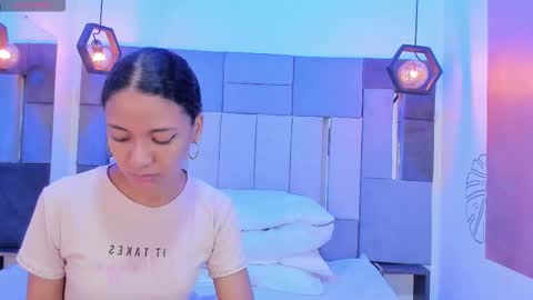 Victoria  online show from 02/02/26, 08:07