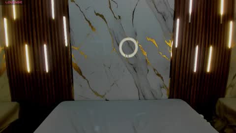 Victoria  online show from 03/23/26, 08:46