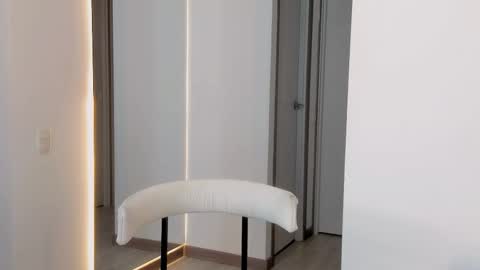 Vcitoria online show from 11/26/25, 11:28