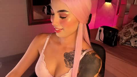 VICTORIA online show from 01/30/25, 08:21