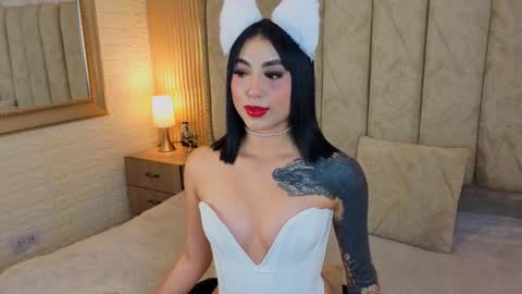 VICTORIA online show from 10/26/25, 02:12