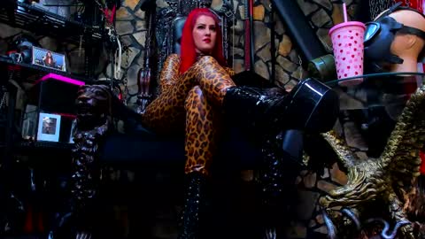 Victoria Heller online show from 03/11/25, 07:26