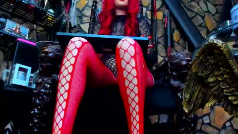 Victoria Heller online show from 09/10/25, 06:13