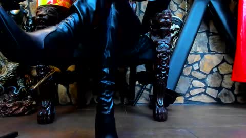 Victoria Heller online show from 10/05/25, 04:44