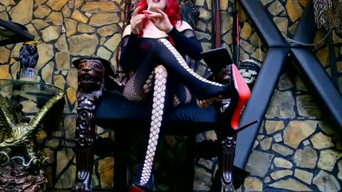 Victoria Heller online show from 04/11/26, 04:39