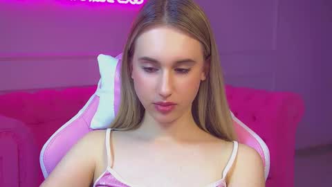 Victoria online show from 10/08/25, 06:16