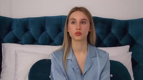 Victoria online show from 11/12/25, 06:30