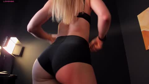 Victoria online show from 01/28/25, 09:30